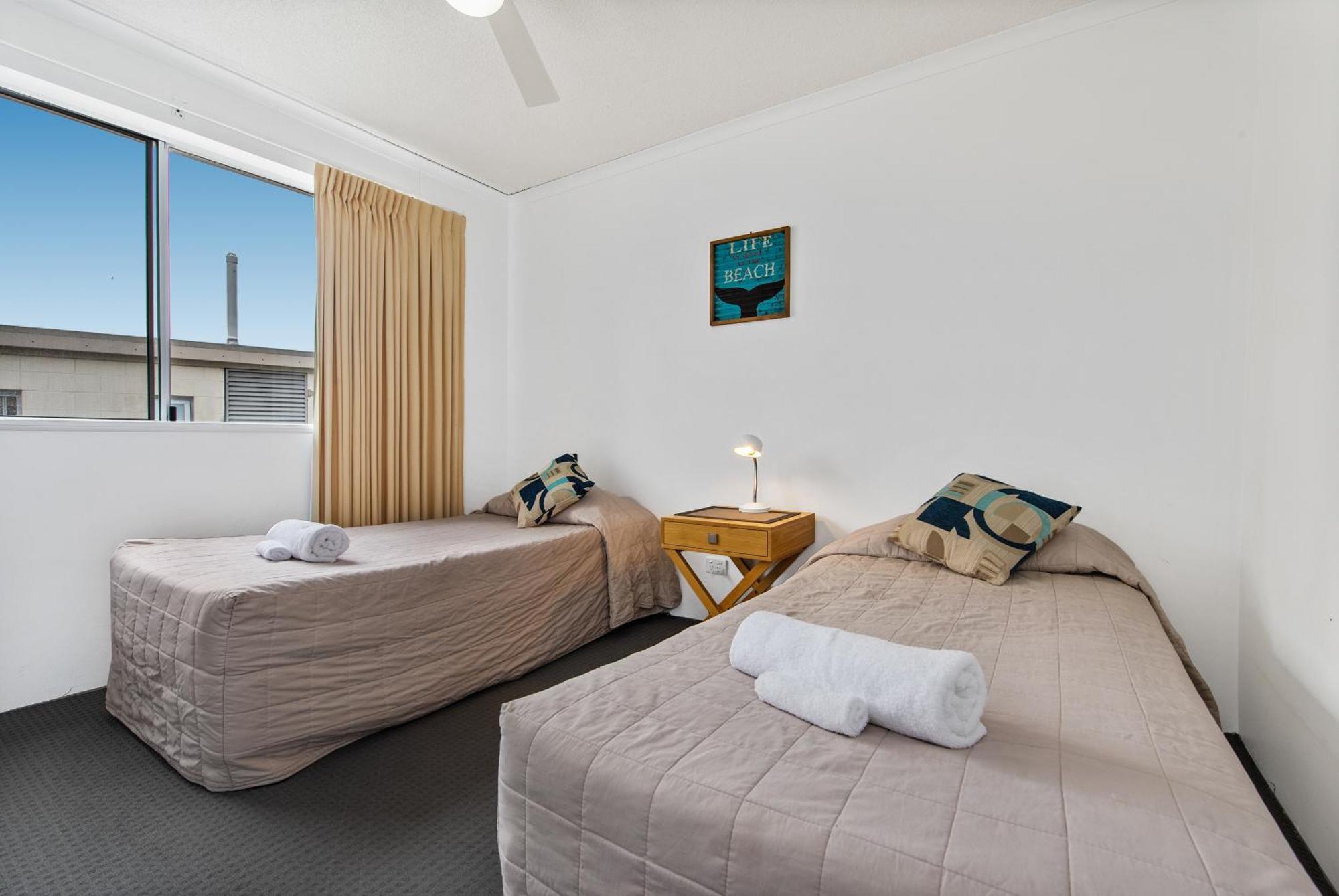 Surfcomber On The Beach Maroochydore Exterior foto