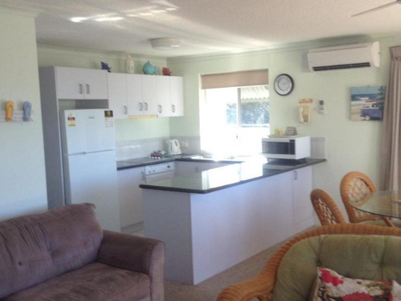 Surfcomber On The Beach Maroochydore Exterior foto